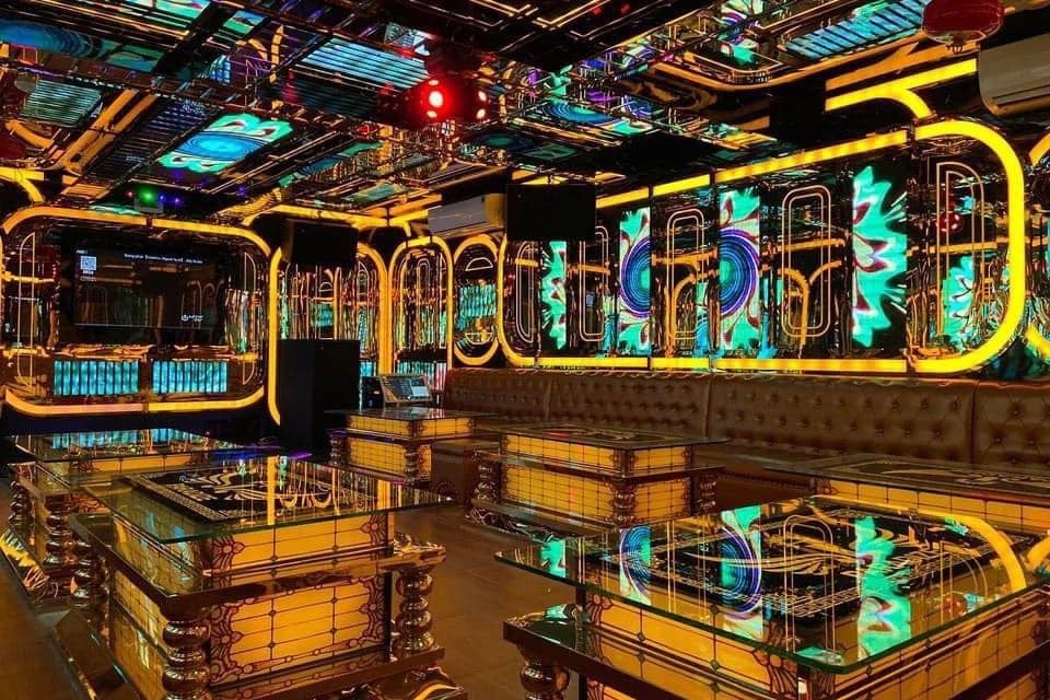 Karaoke Cadillac - 51 Đường B6