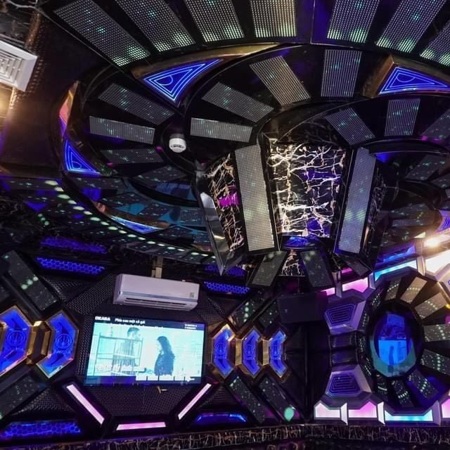 Karaoke Phi Thuyền Club - Cù Sơn
