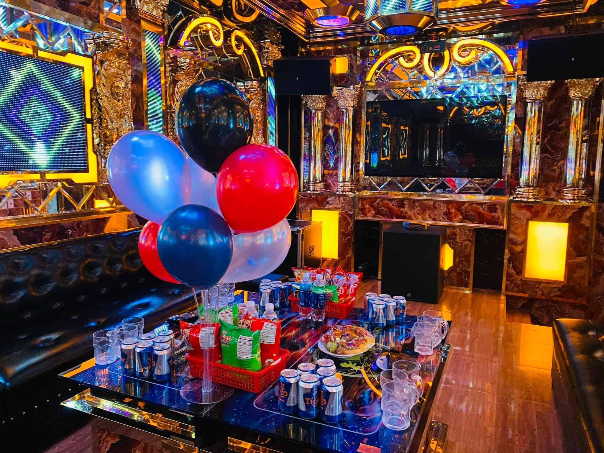 Karaoke K-World - 234 Nguyễn Duy Trinh