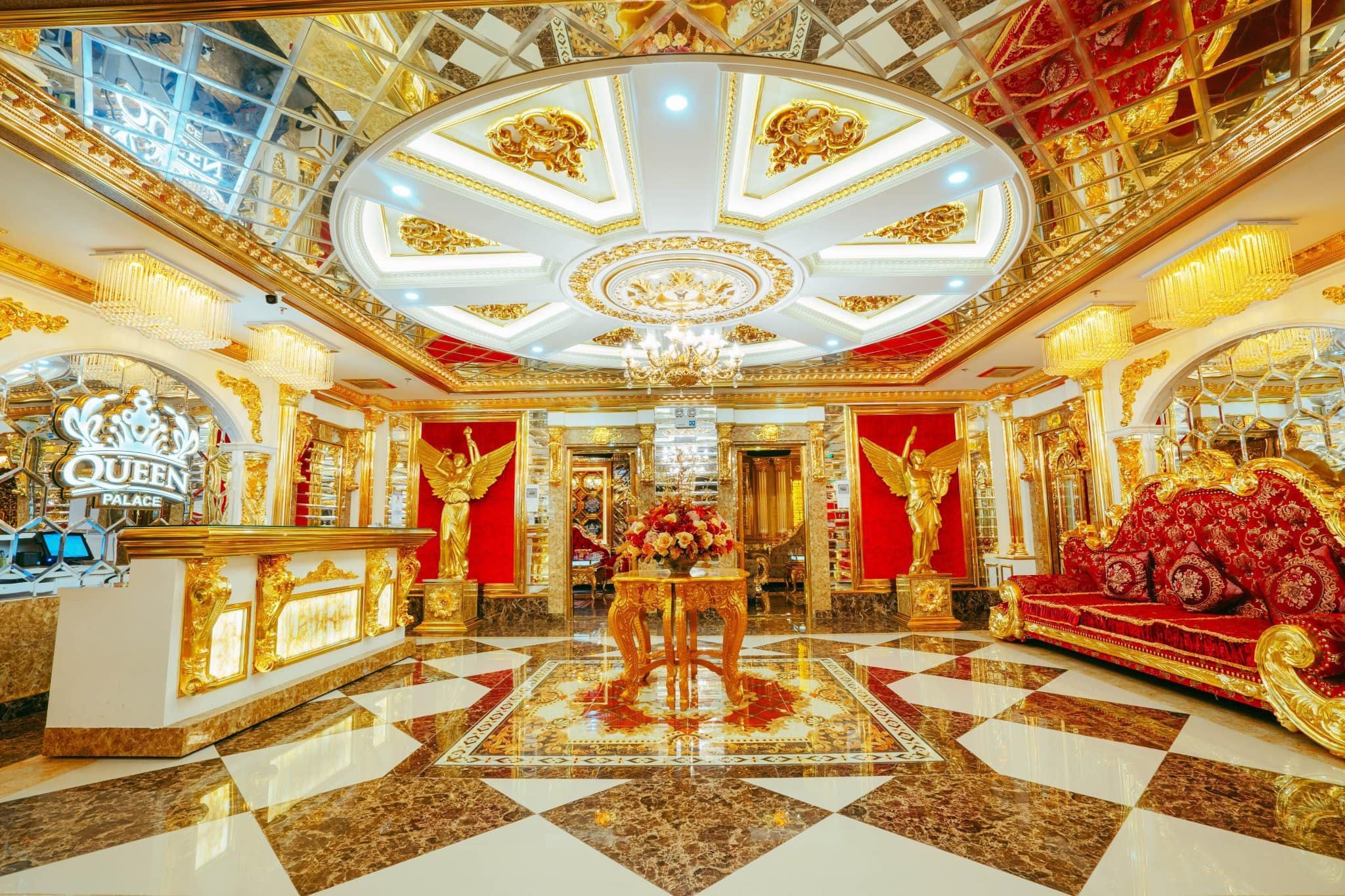 Karaoke Queen Palace - 177-179-181 Xô Viết Nghệ Tĩnh