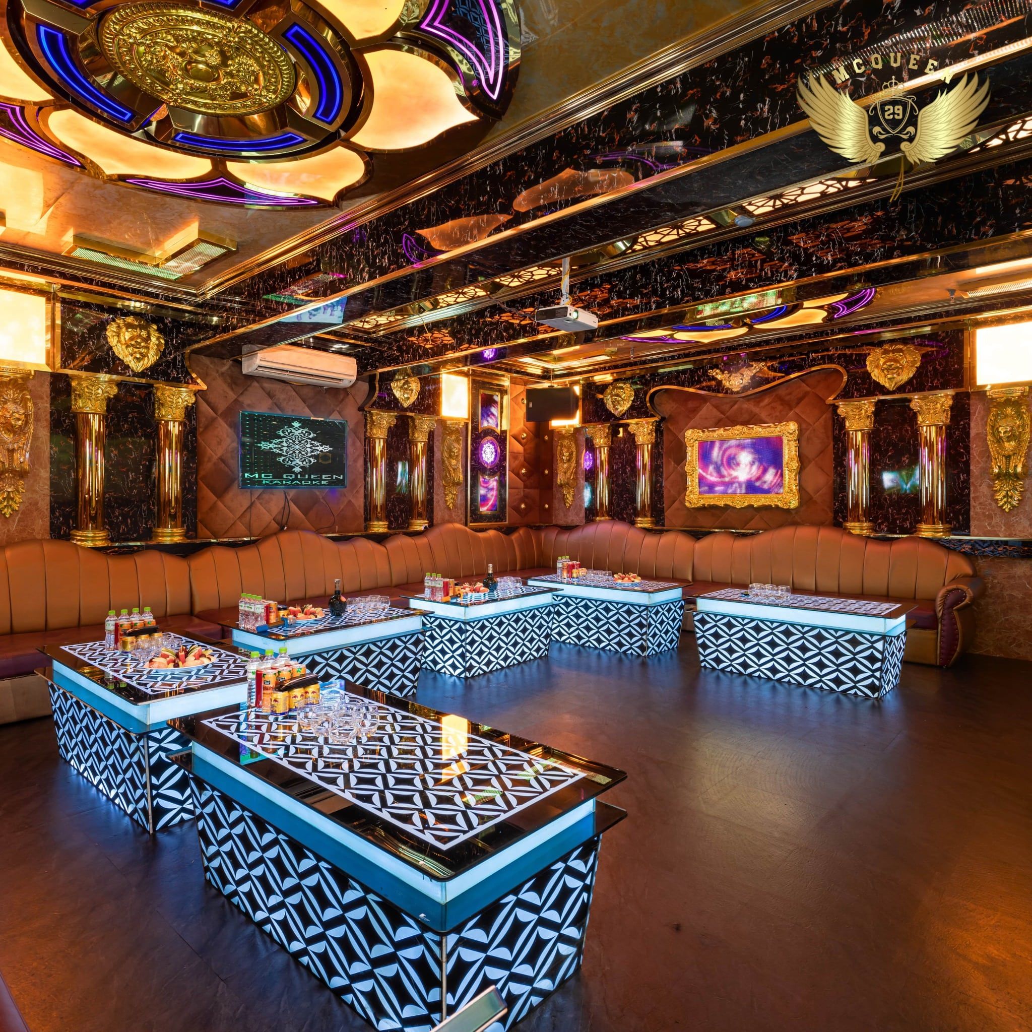 Karaoke McQueen - 29 La Thành