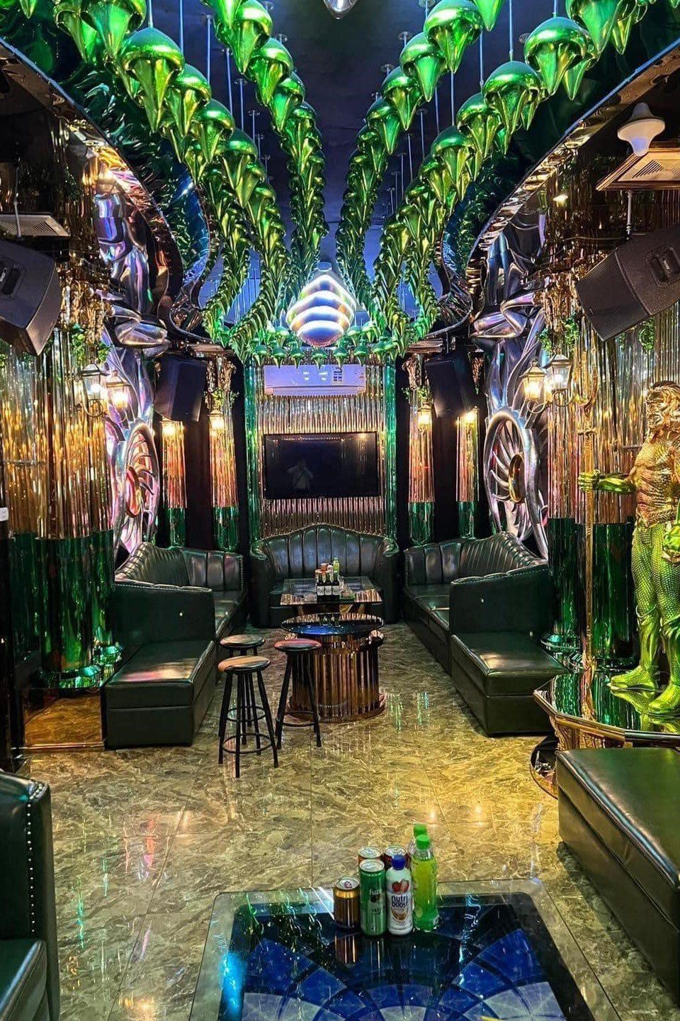 Karaoke Aqua KTV - Khu Ngoại Giao Đoàn