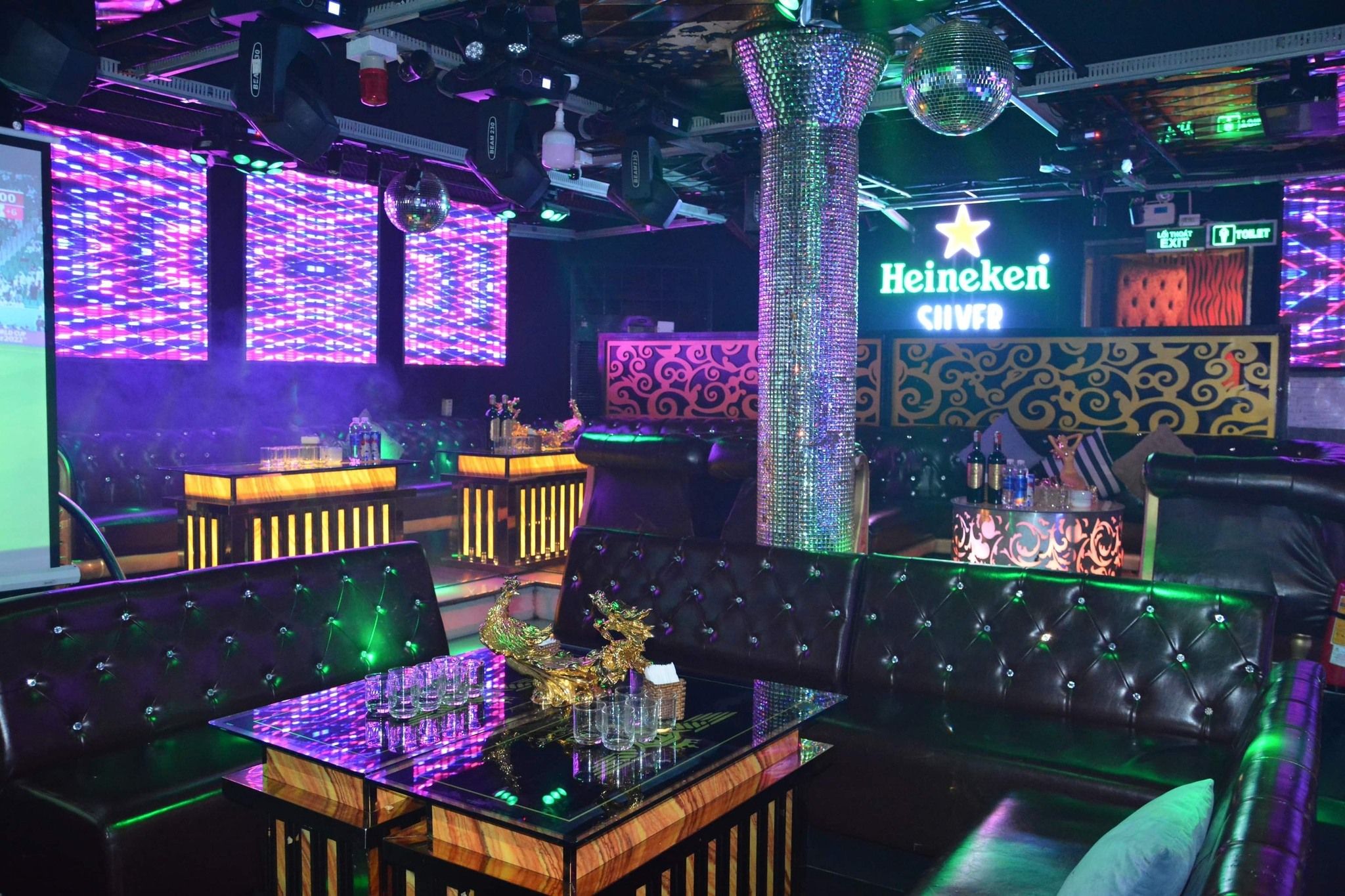 Karaoke Night - 141 Nguyễn Đình Chính