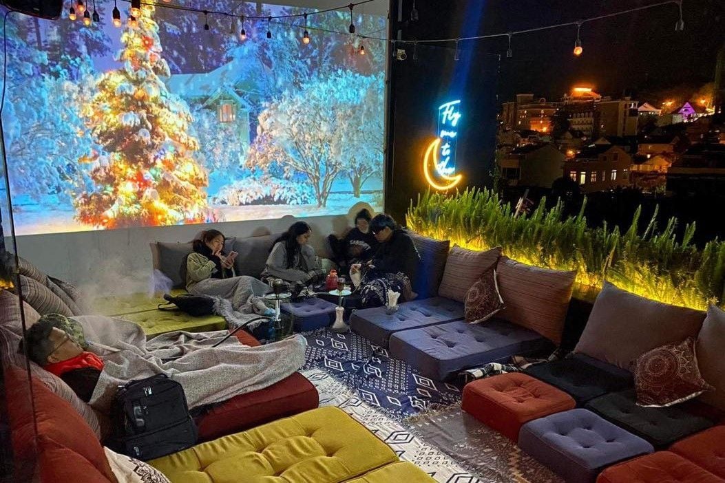 The Balcony Speakeasy Bar - 2A Quang Trung