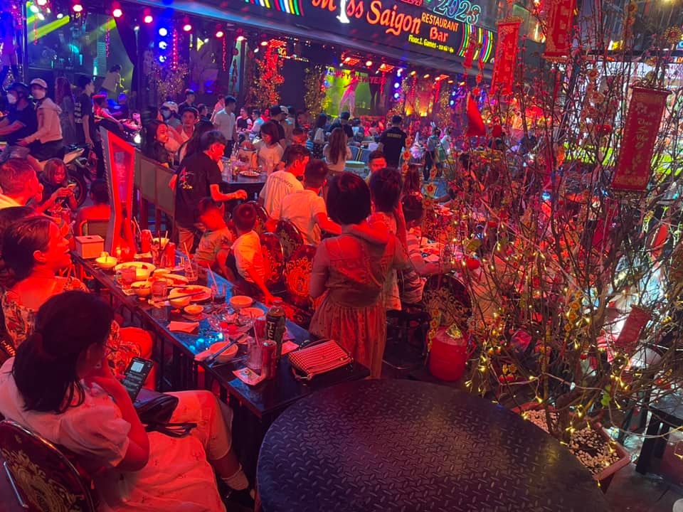 Viet Star Buffet Club - 119 - 121 Bùi Viện