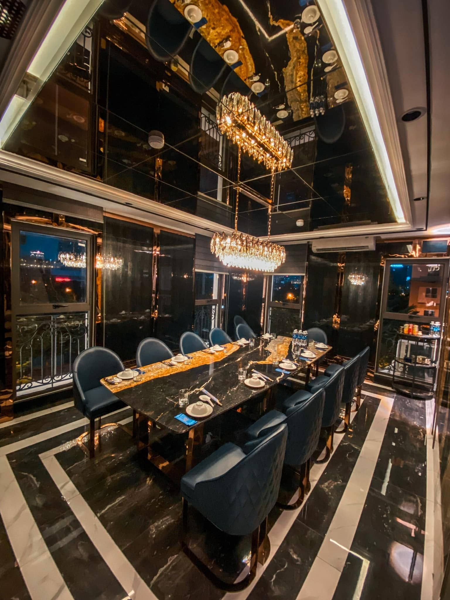 Karaoke Tiptop - 85G Nguyễn Khang