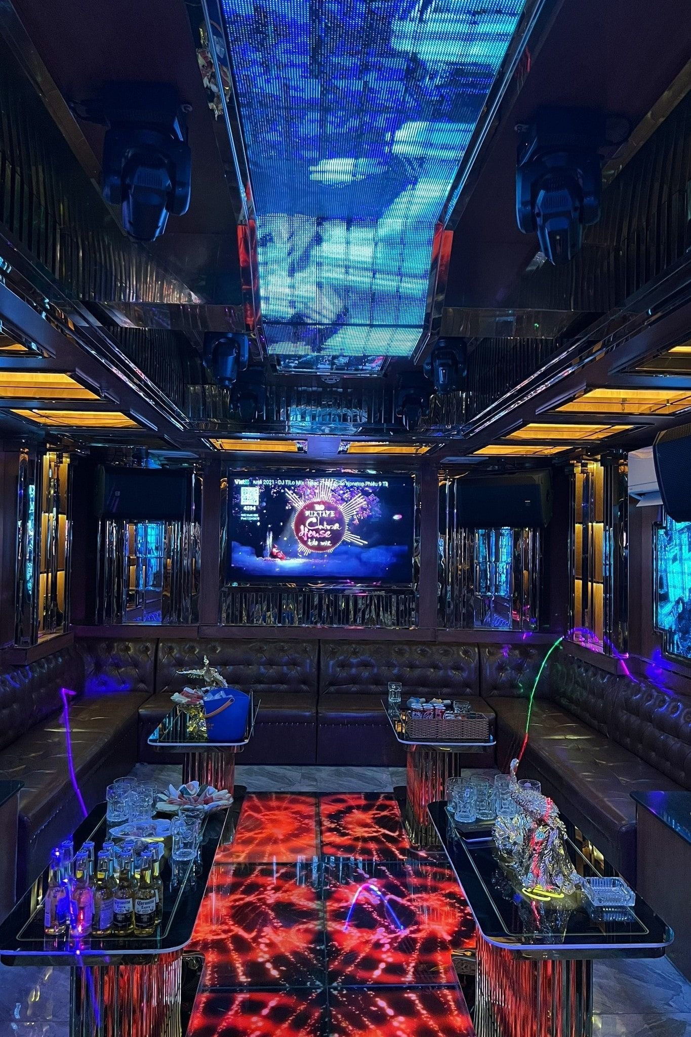 Karaoke Music One - 2 Đường 4C