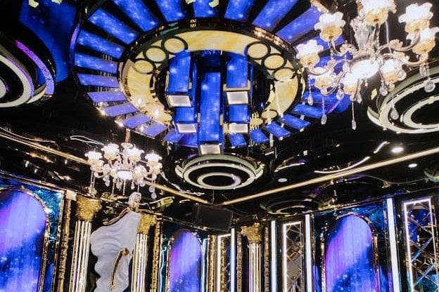 Karaoke Kim Hoàng Kim - D11 Võ Thị Sáu