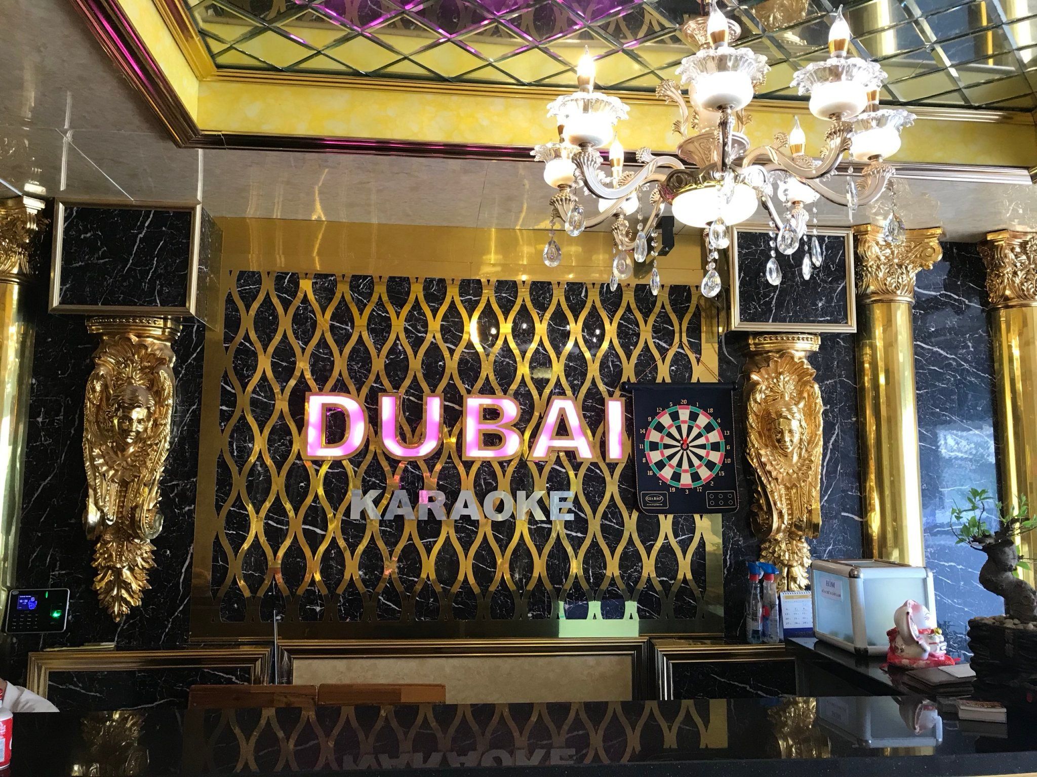 Karaoke Dubai - 72 Phương Quan
