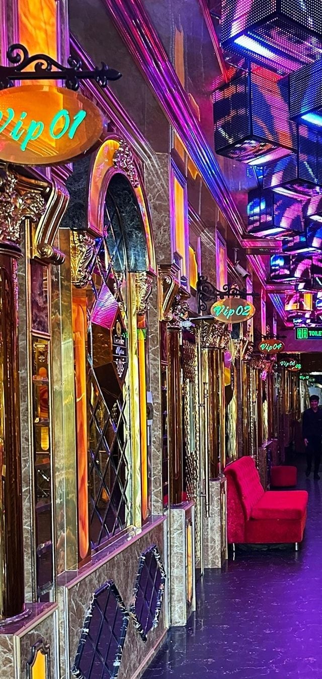 Karaoke Royal - 980 Âu Cơ