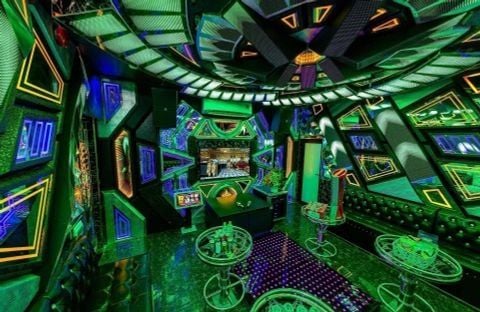 Karaoke Kingdom - Đường Bờ Hồ 2