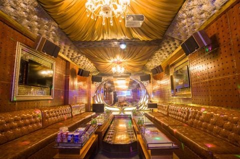Karaoke Y&M - 36A Nguyễn Hữu Thọ