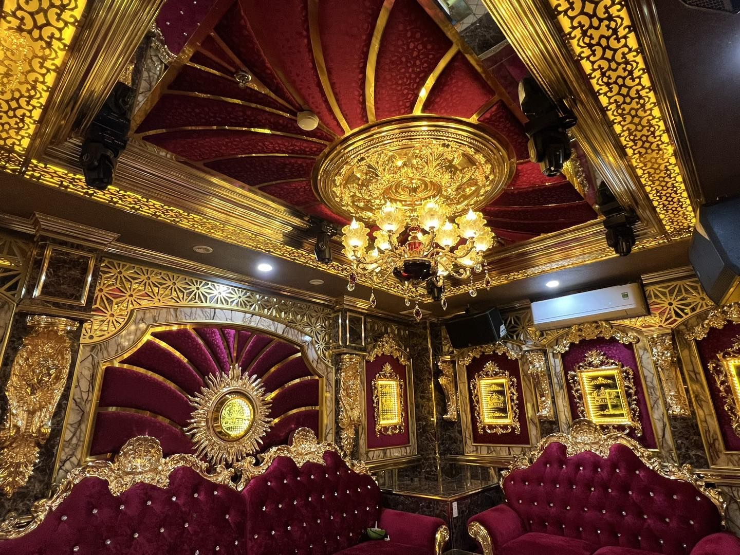 Karaoke Queen - 74 - 76 Nguyễn Minh Đường