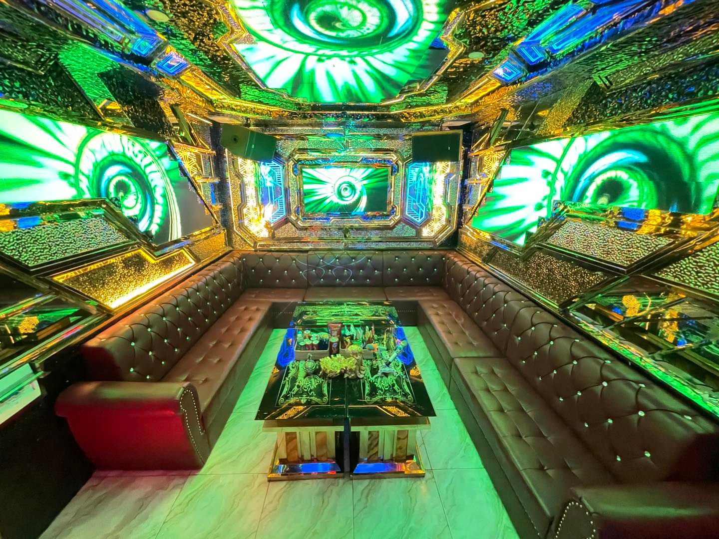 Karaoke Tình Ca - 85 Linh Đông