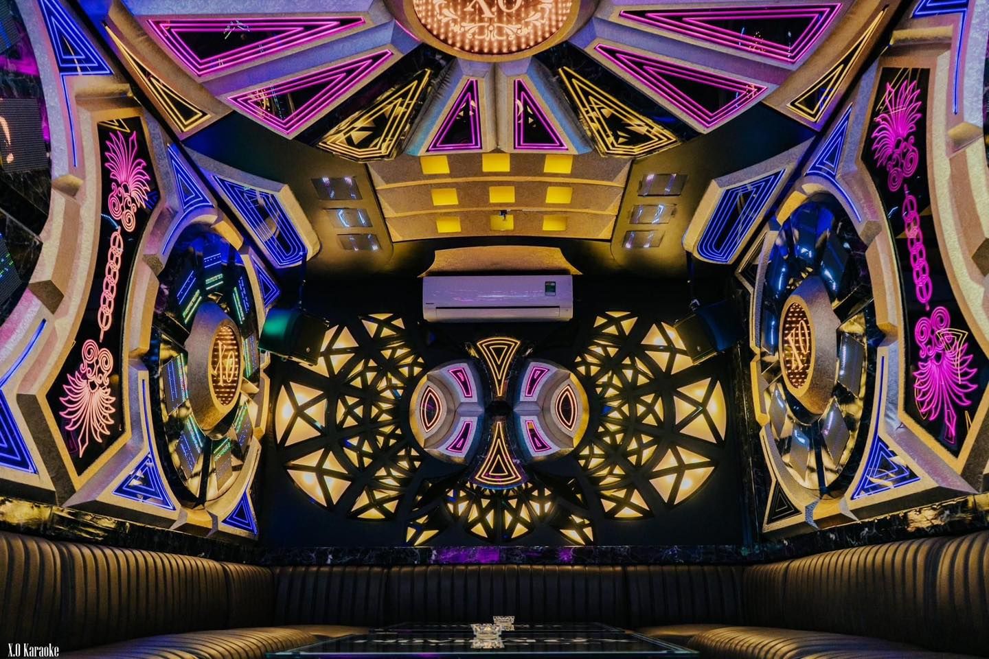 Karaoke XinhXinh - 1238 Huỳnh Tấn Phát
