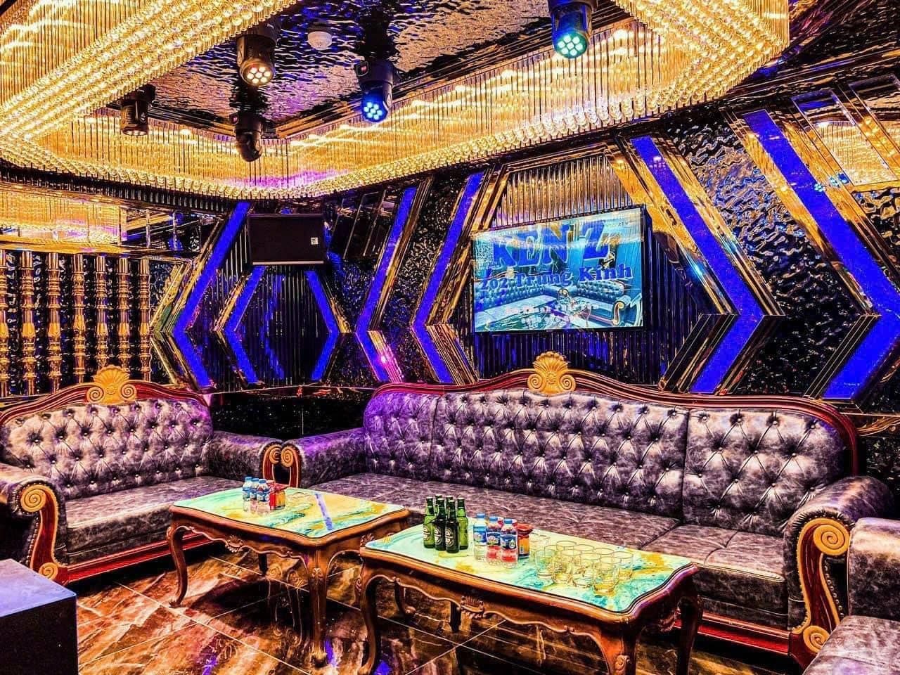 Karaoke Titan - 82 Trung Kính