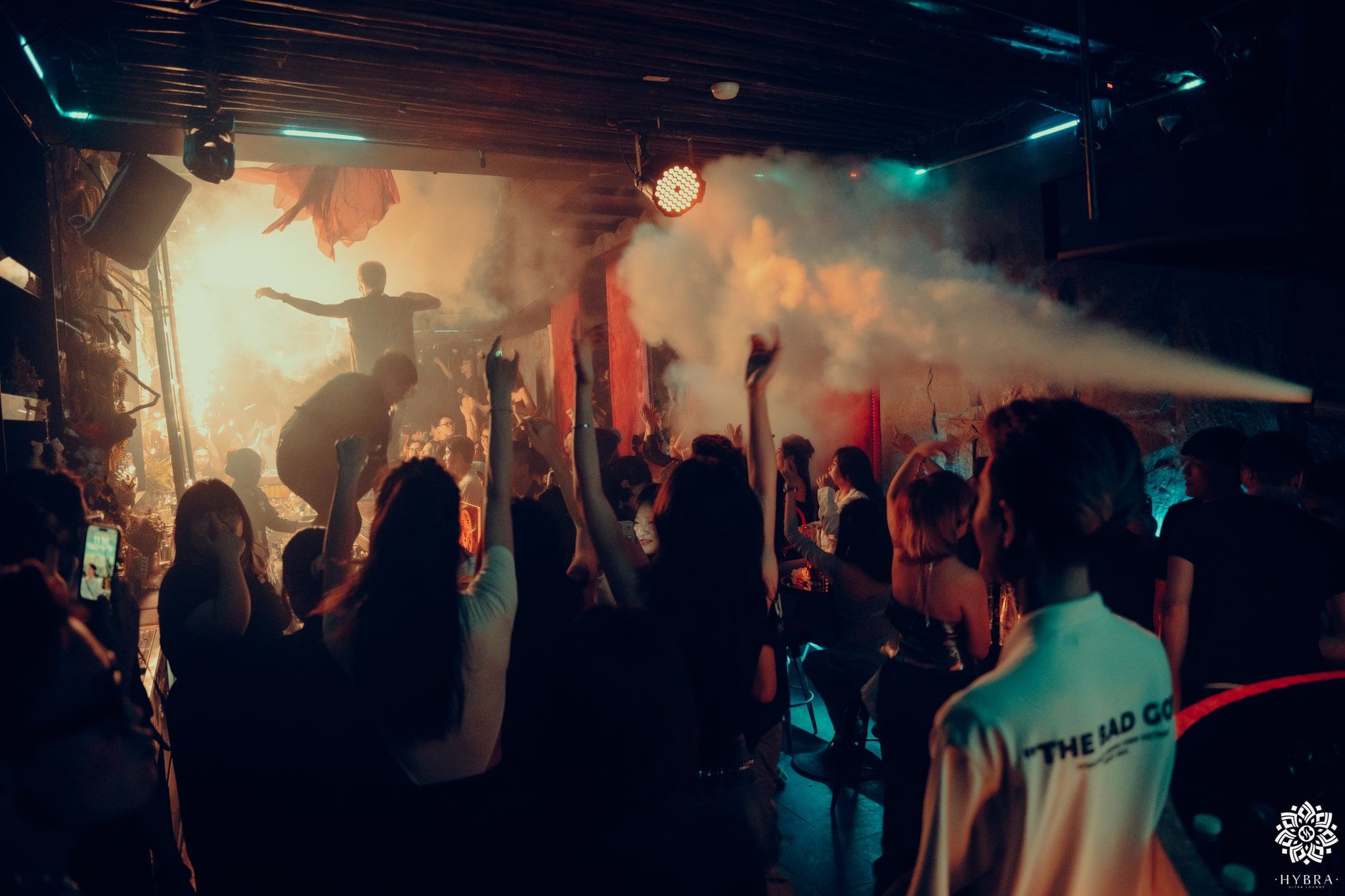 Hybra Ultra Lounge - 32 Mã Mây