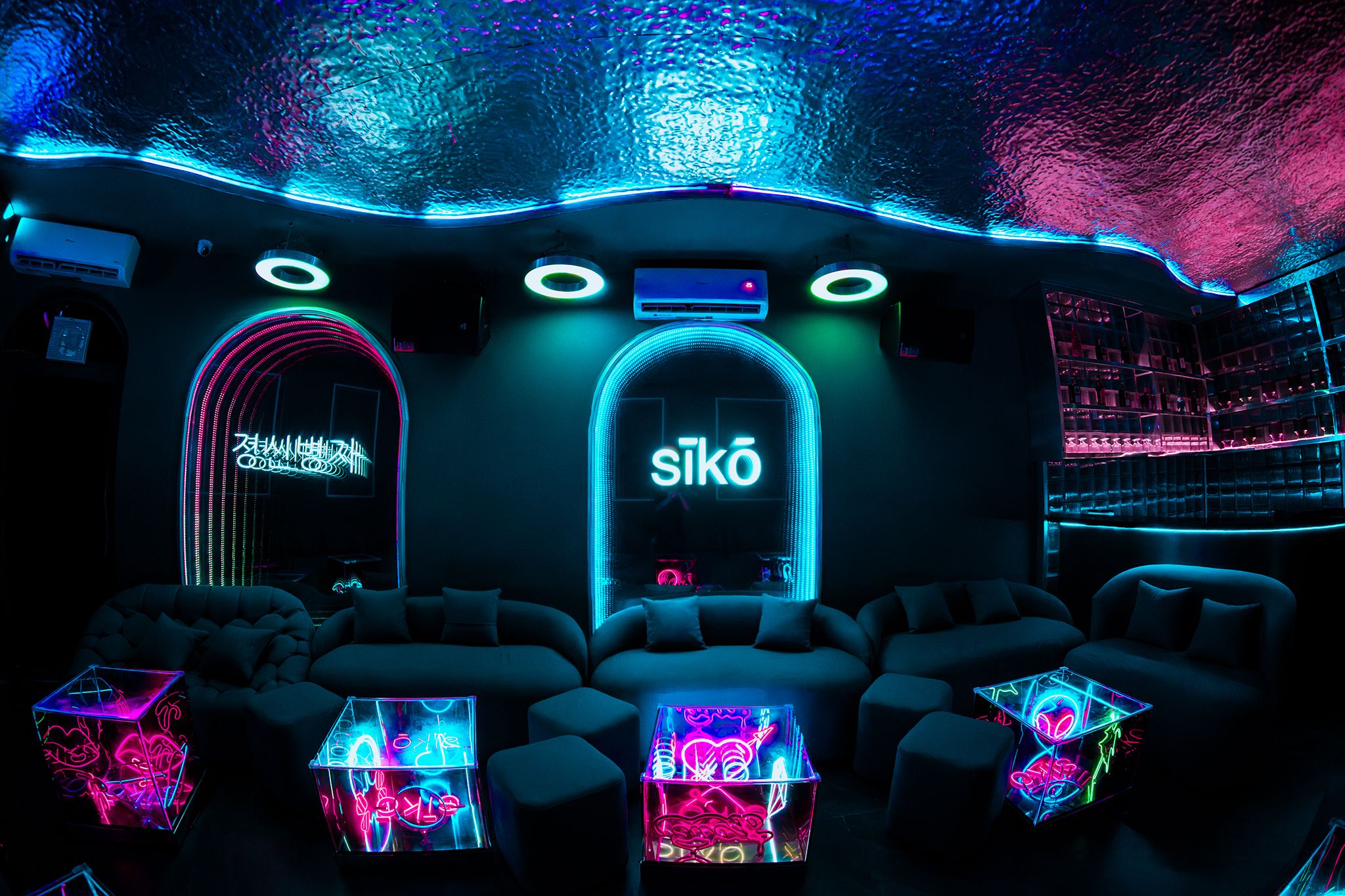 SIKO Cocktail & Bar - 120 Cống Quỳnh