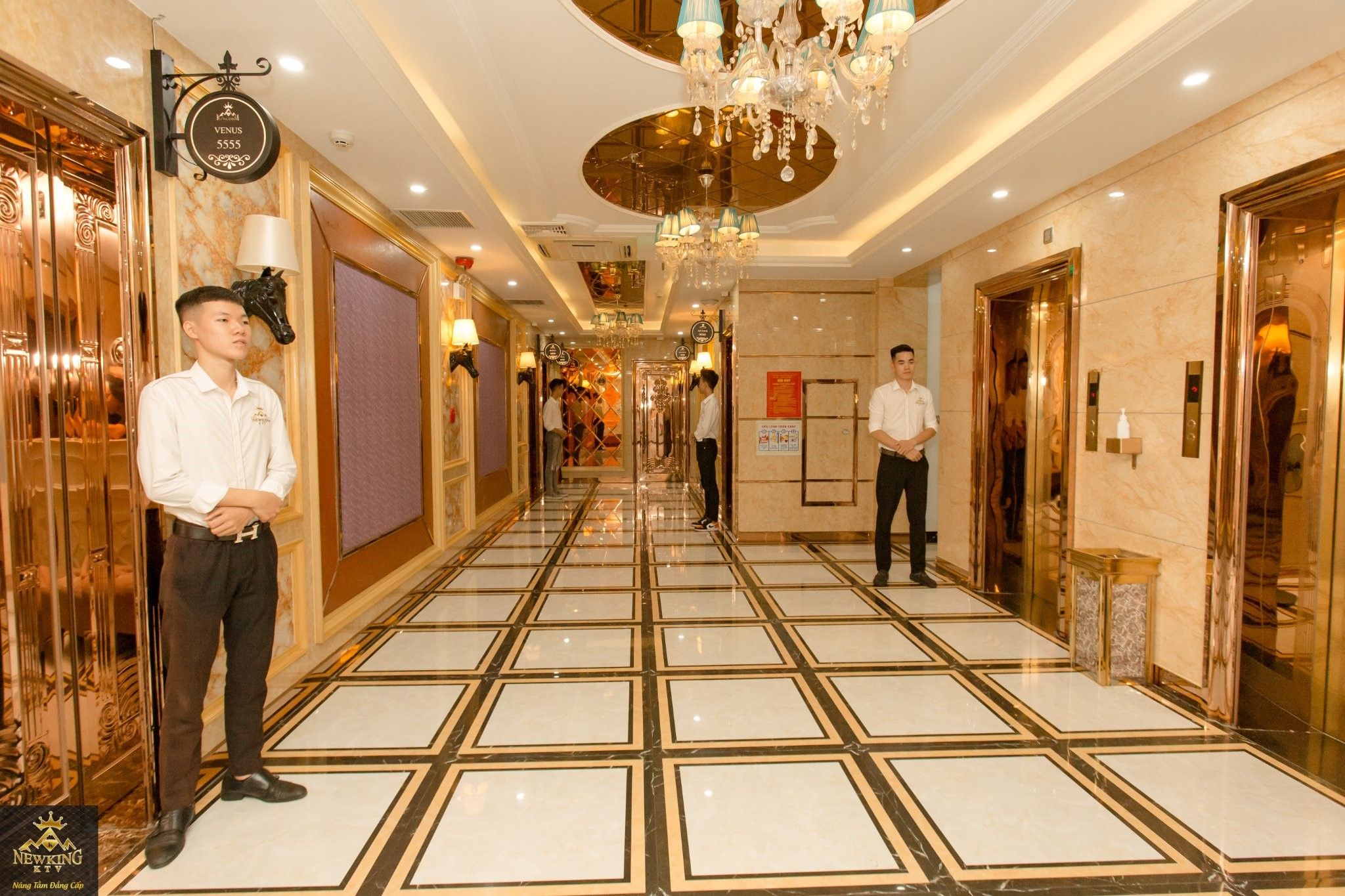 Karaoke NewKing KTV - Khu 9 Bãi Cháy