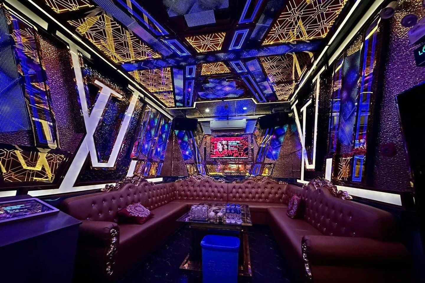 Karaoke Thanh Cần KTV - 108 Huỳnh Hữu Thống