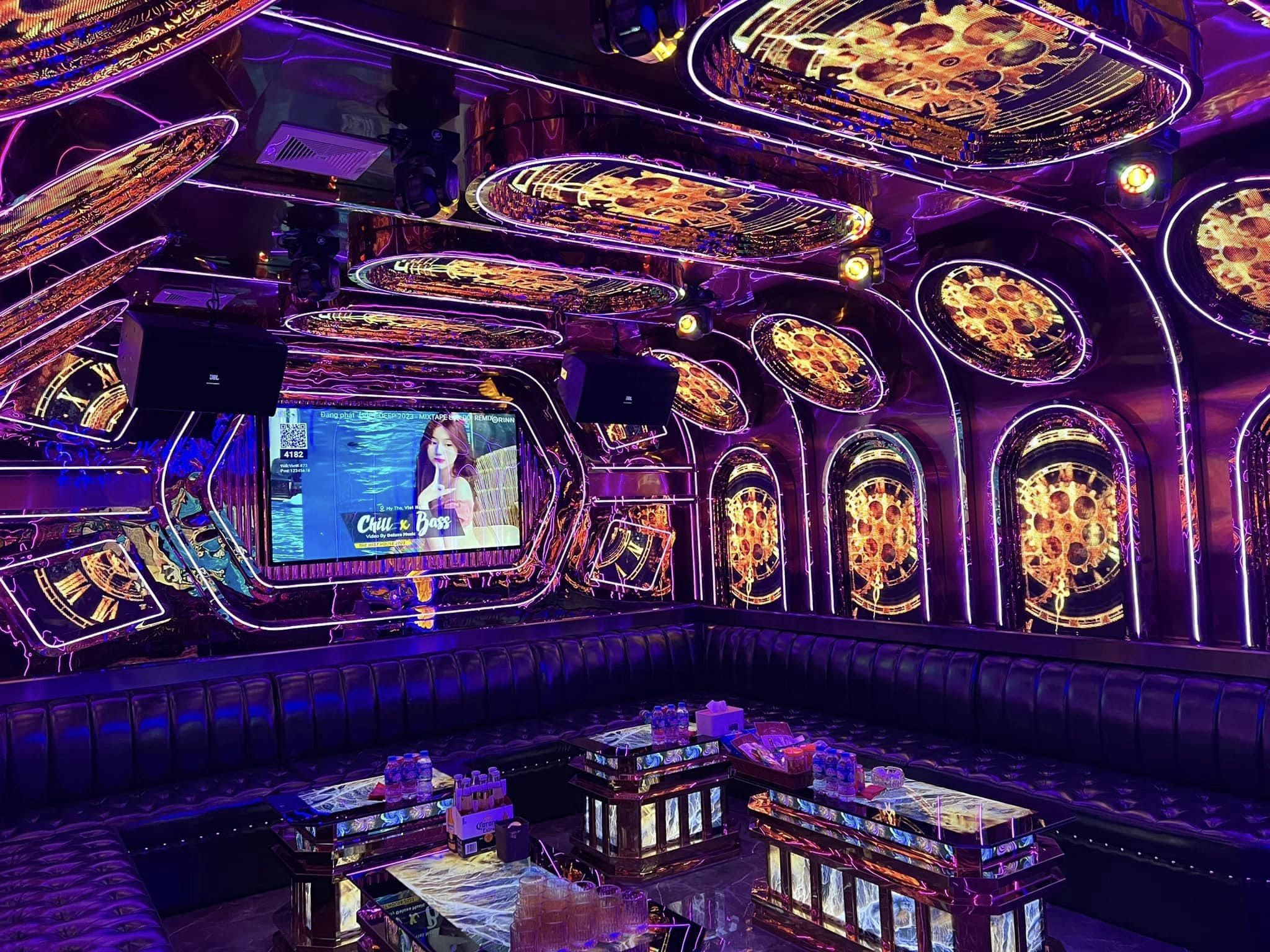 Karaoke The Voice - 173 Quan Hoa
