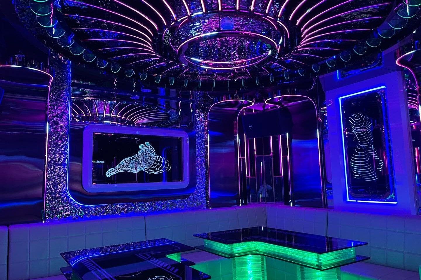 Karaoke Las Vegas - 270 Tây Thạnh