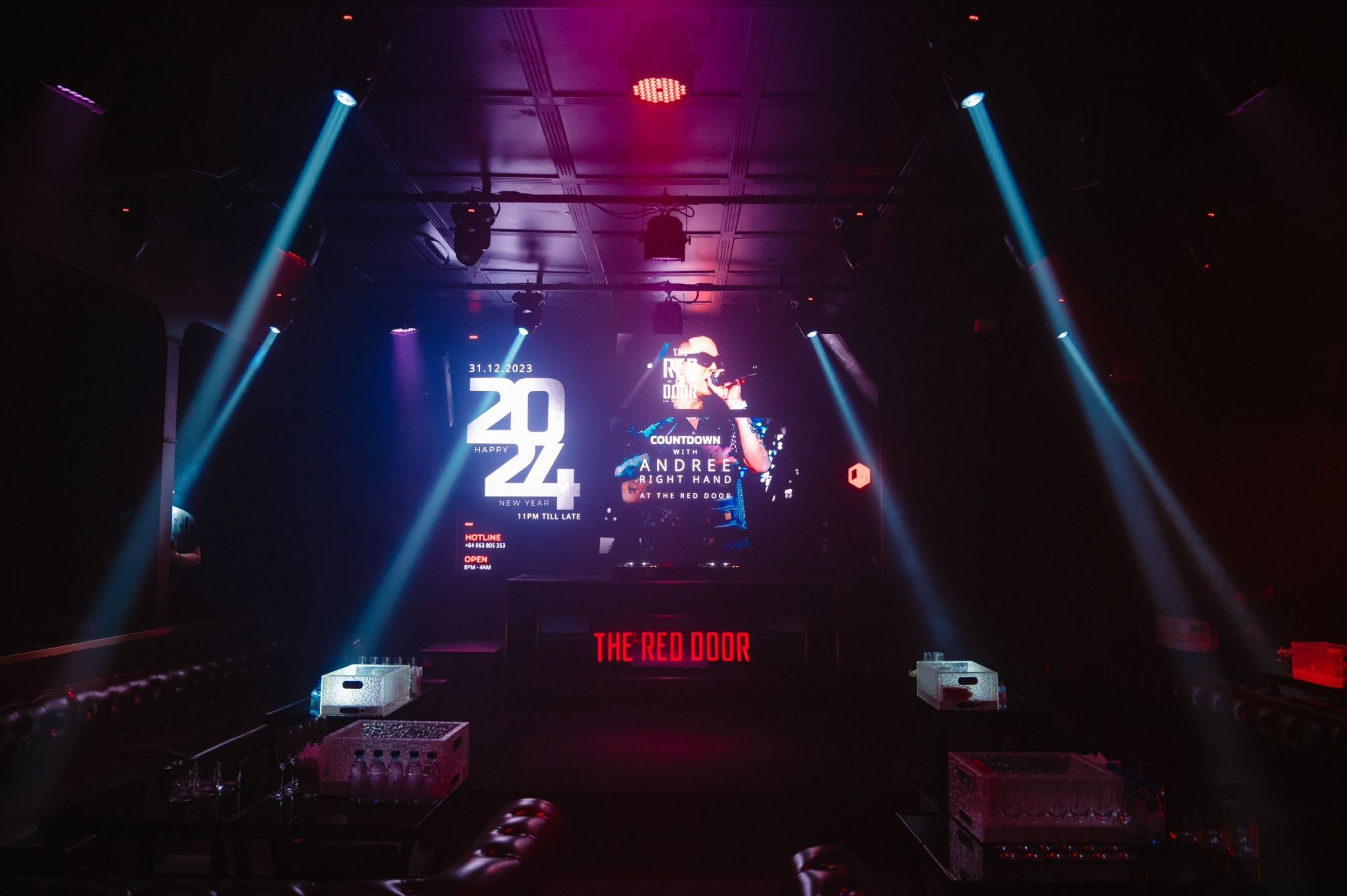 The Red Door - 5 Nguyễn Đình Chiểu