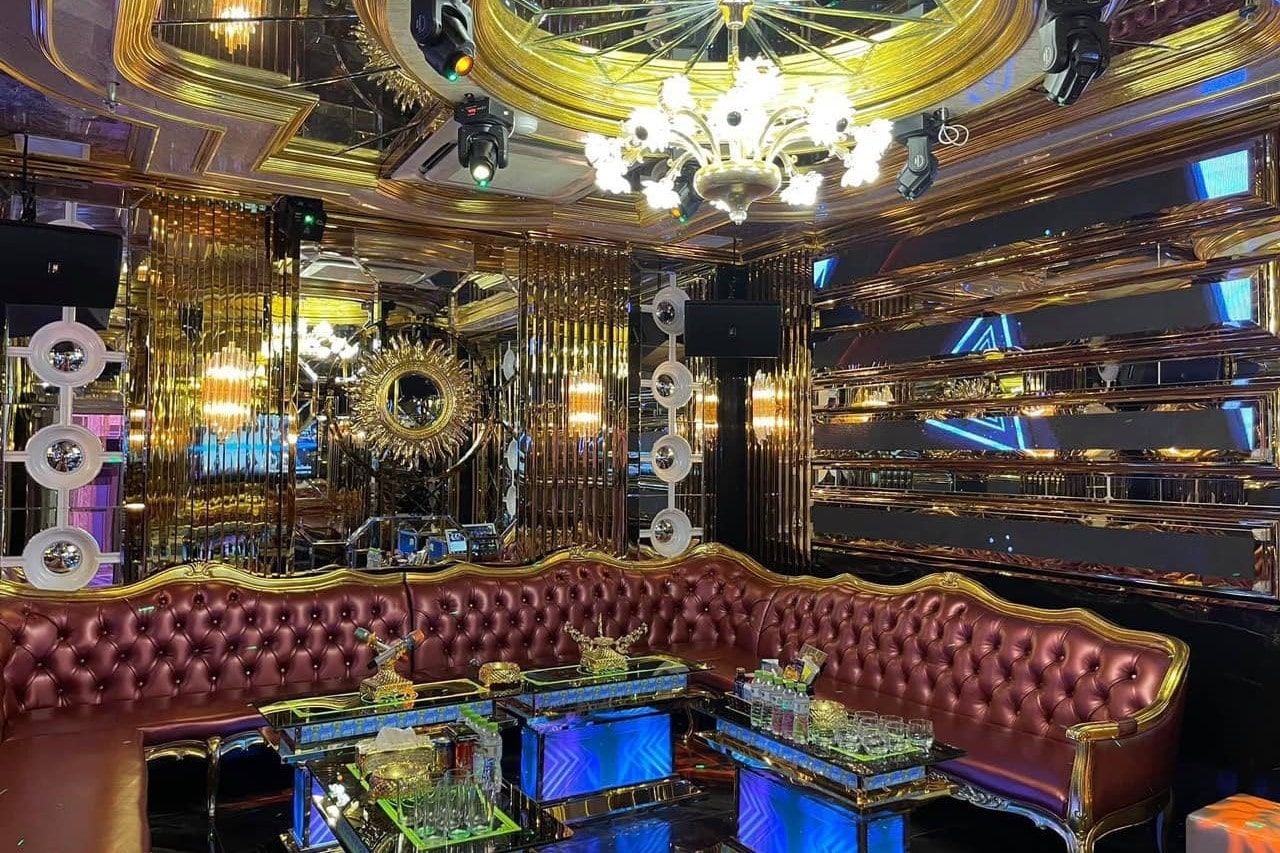 Karaoke IONE - 180 Nguyễn Tuân