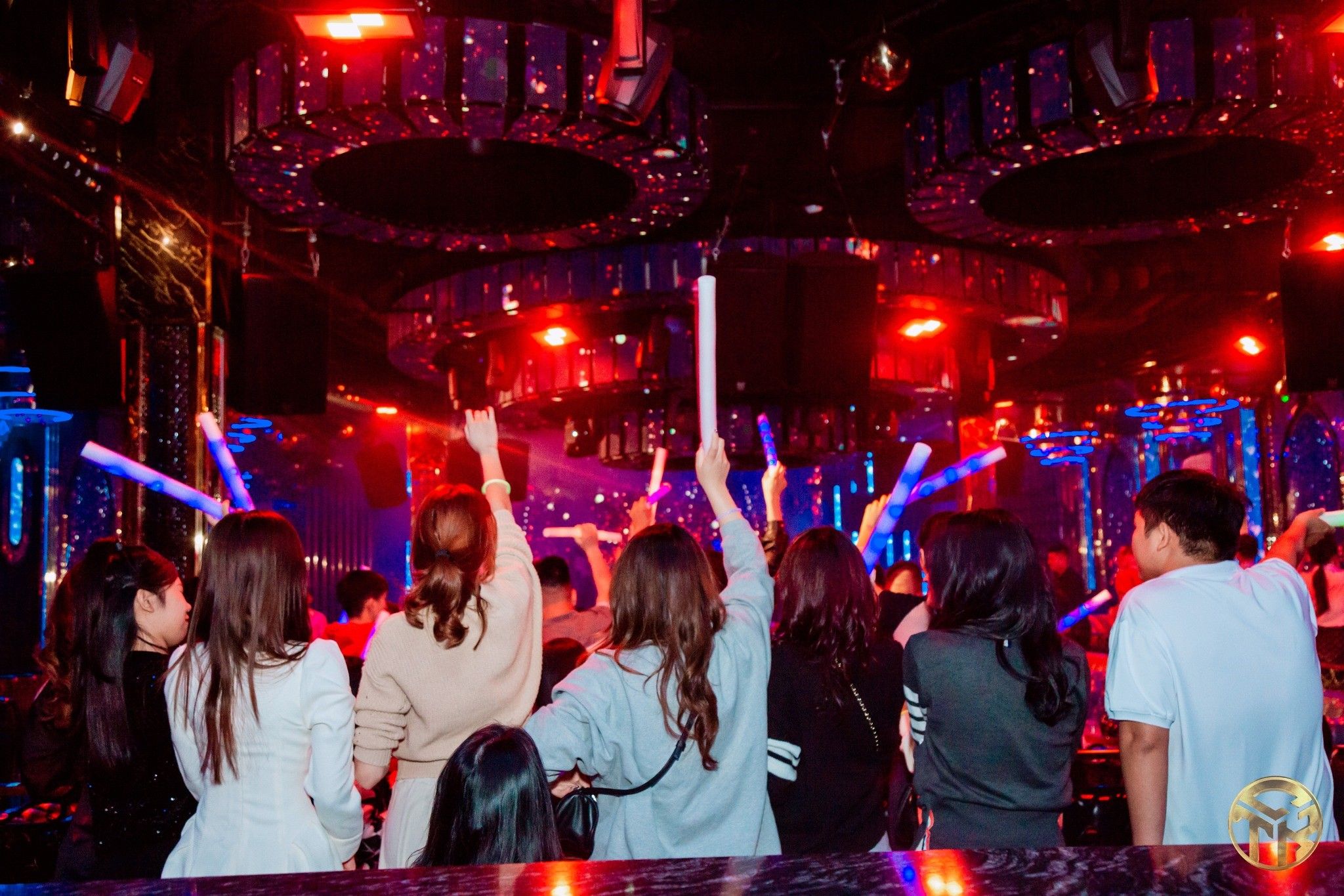 NEW TIPTOP Lounge & Bar - 7 Bồ Nâu