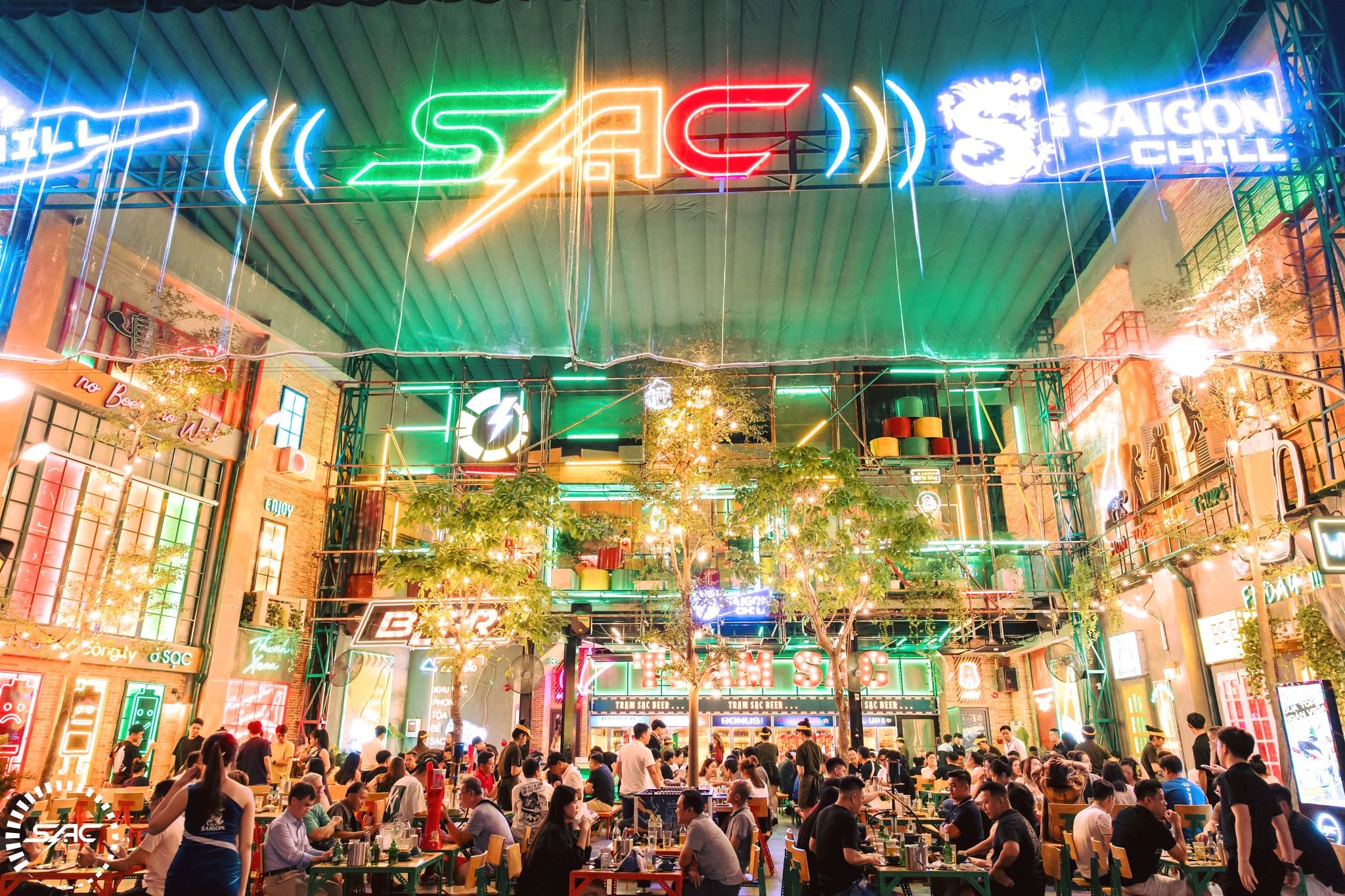 Sạc Station - 6 Trần Hưng Đạo
