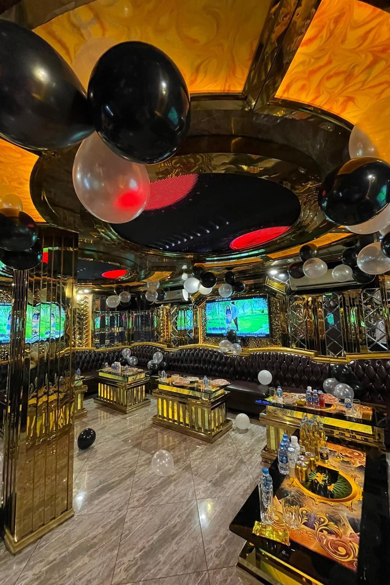 Karaoke Lasvegas - 239 Lê Đức Thọ