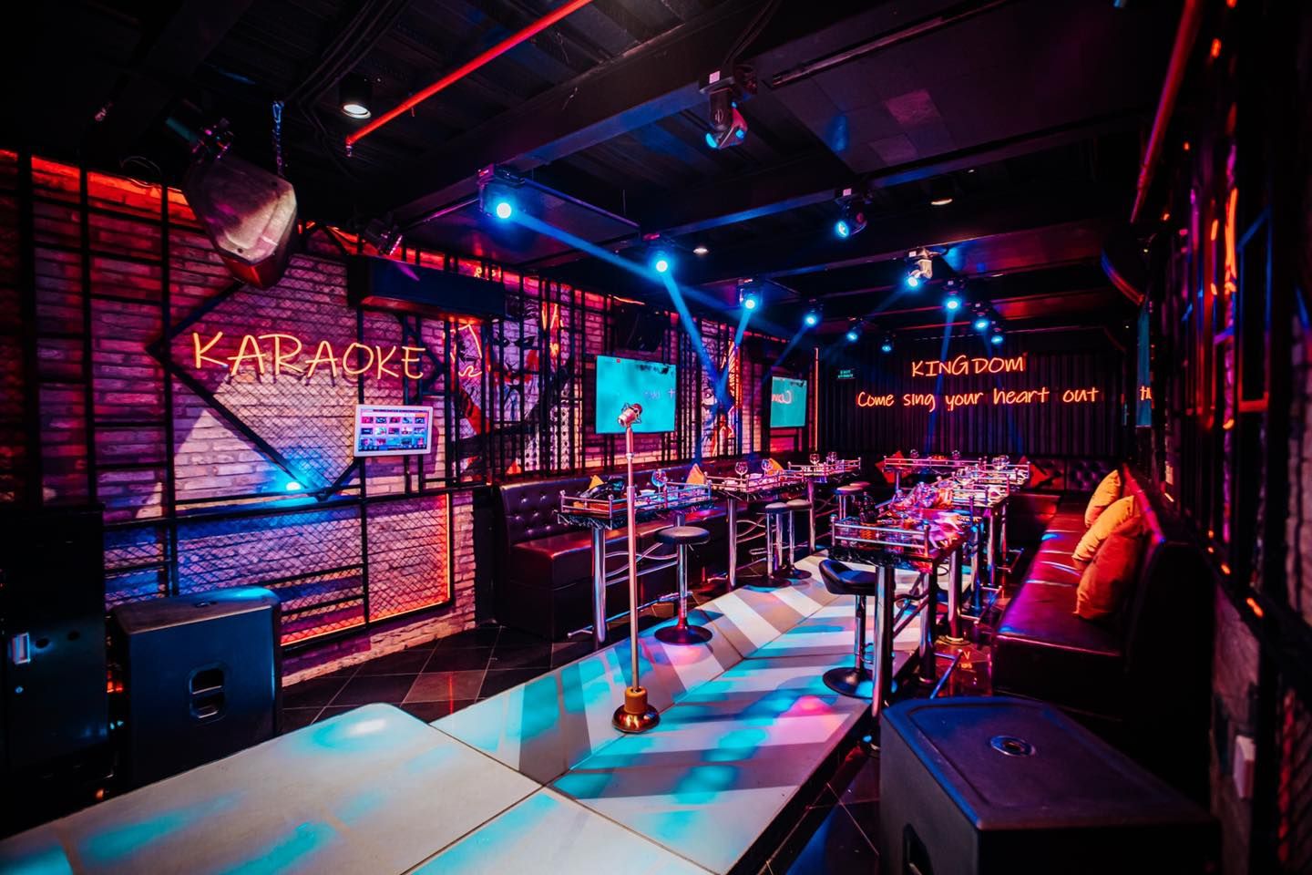 Karaoke Kingdom - 67 Phạm Viết Chánh