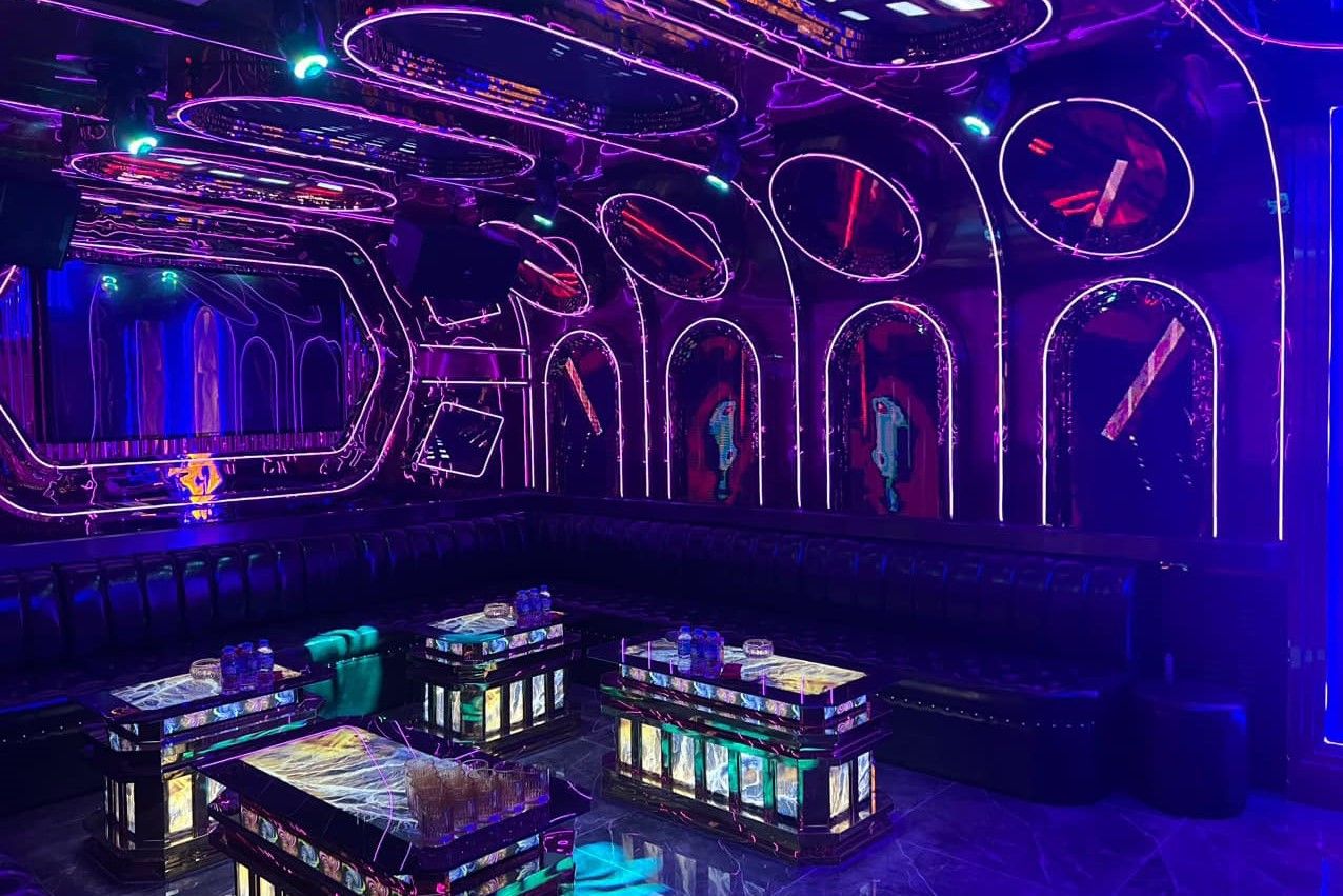 Karaoke Babylon - 114 Trung Hòa