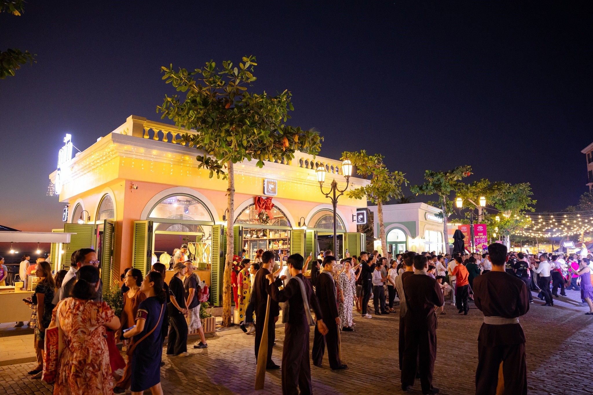 Giòn Bar - Chợ đêm Vui Fest