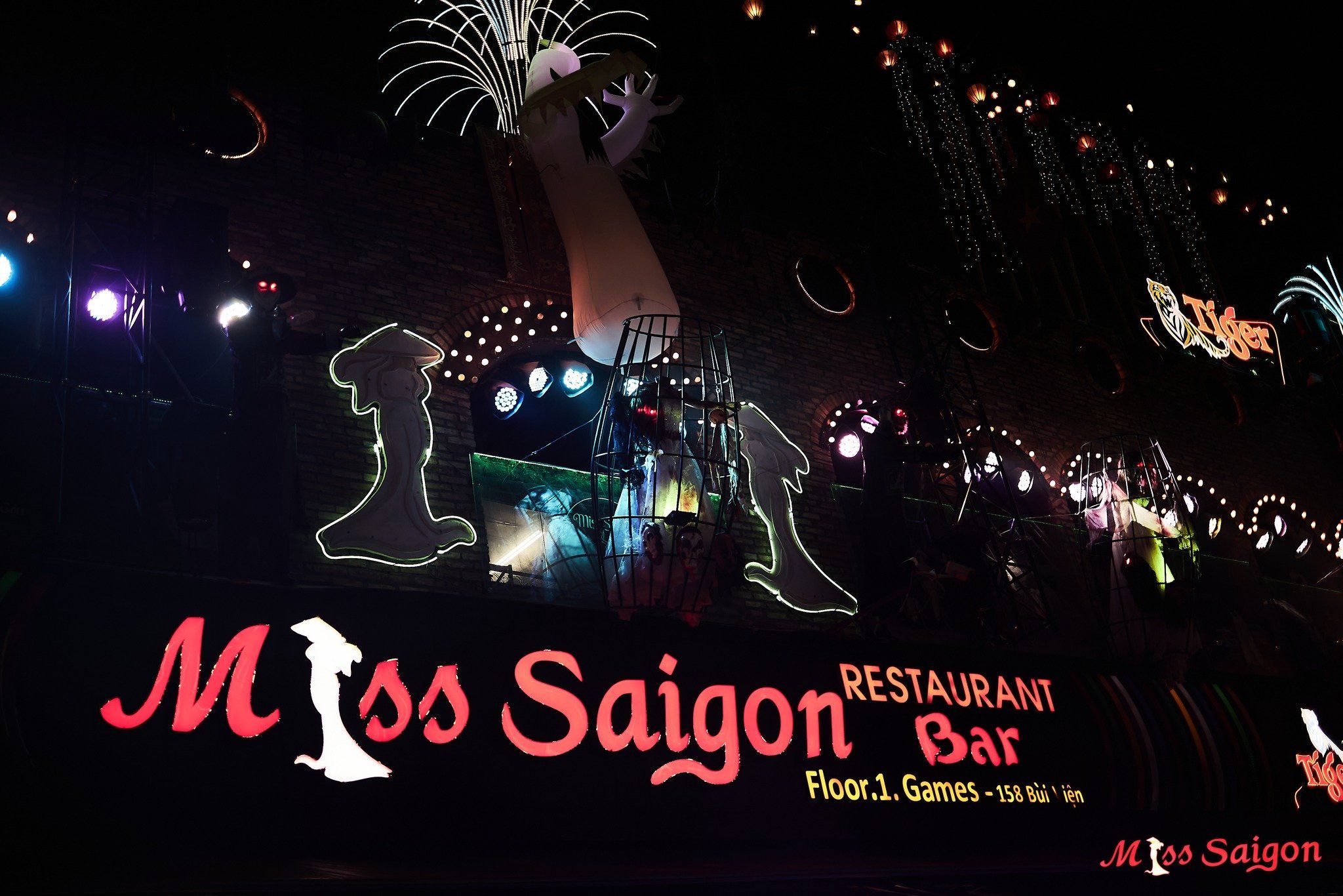 Miss Saigon Restaurant & Bar - 158 Bùi Viện
