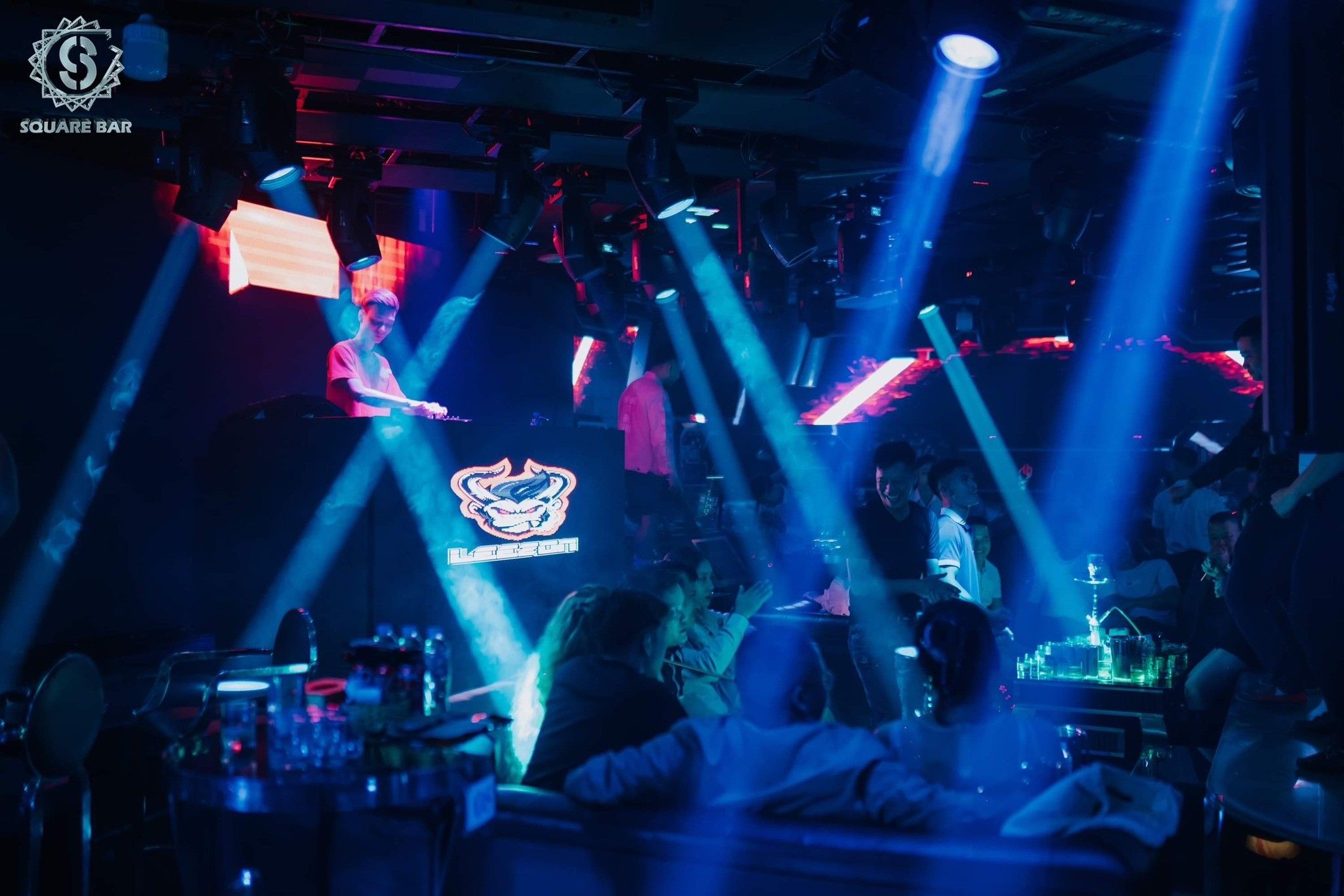 New Square Bar Hạ Long - Khu 9 Bãi Cháy