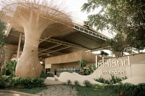 LalaLand Bình Khánh - 26 Mai Chí Thọ