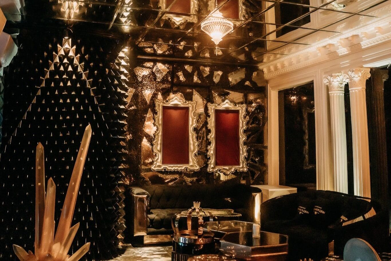 Titan Lounge - 39C Hai Bà Trưng