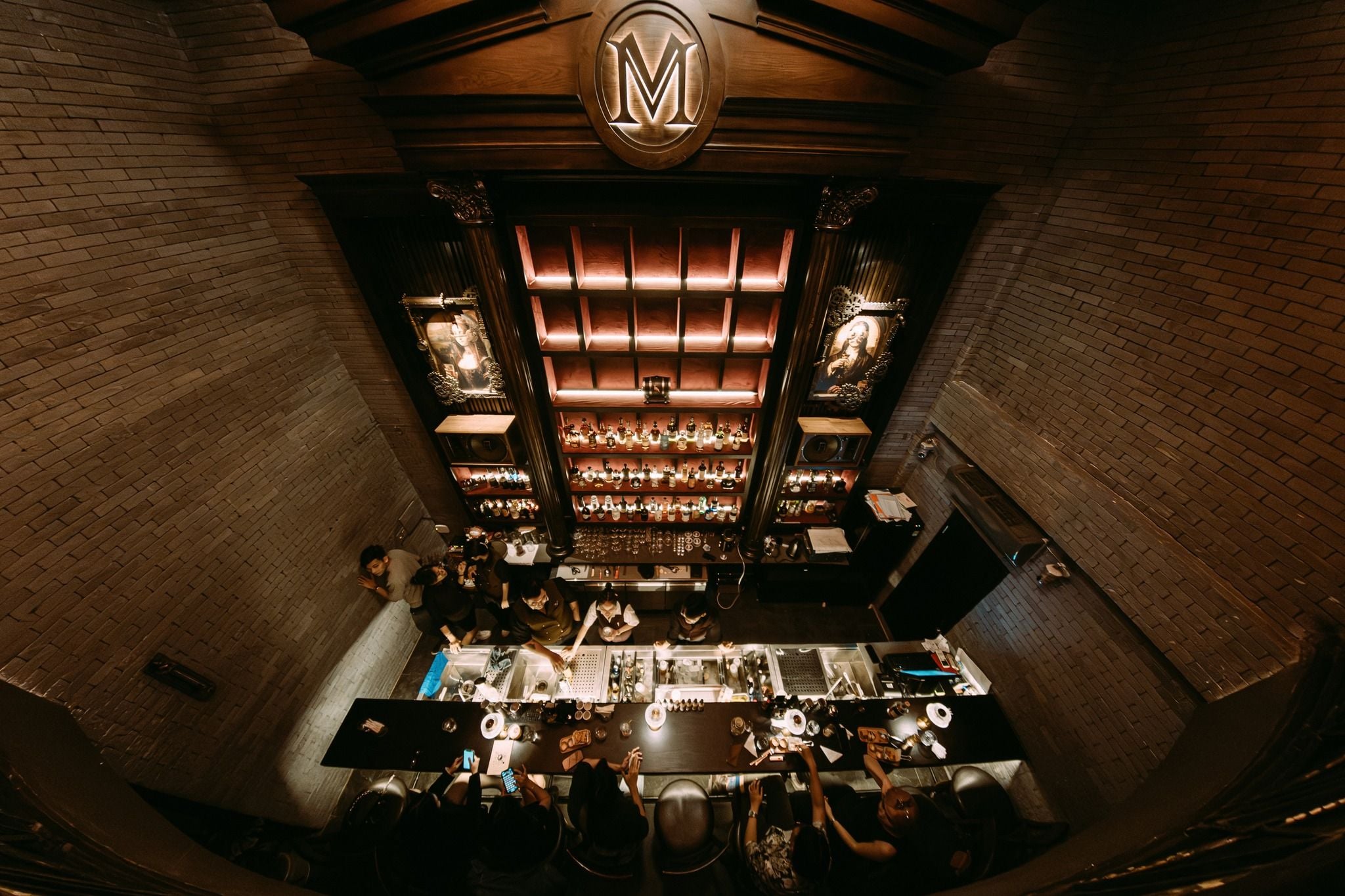 House of Merlin - Cocktail Bar & Eatery - 178/1 Pasteur