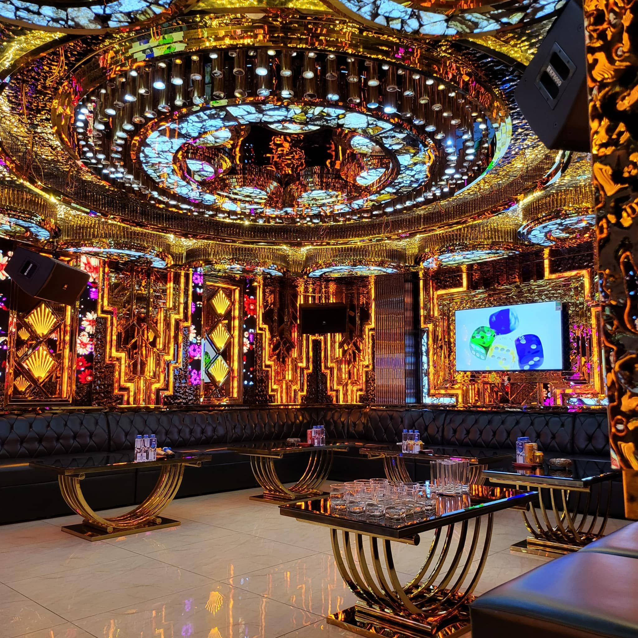 Karaoke Tiptop - 85G Nguyễn Khang