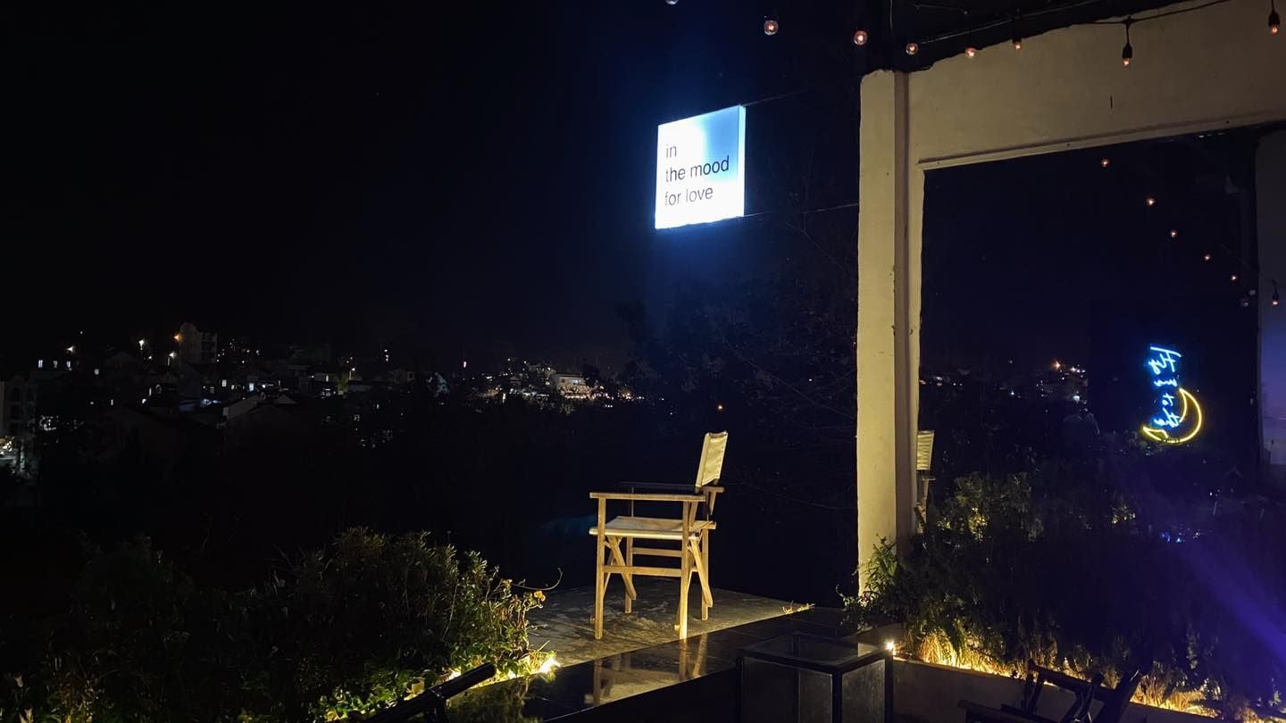 The Balcony Speakeasy Bar - 6 Quang Trung