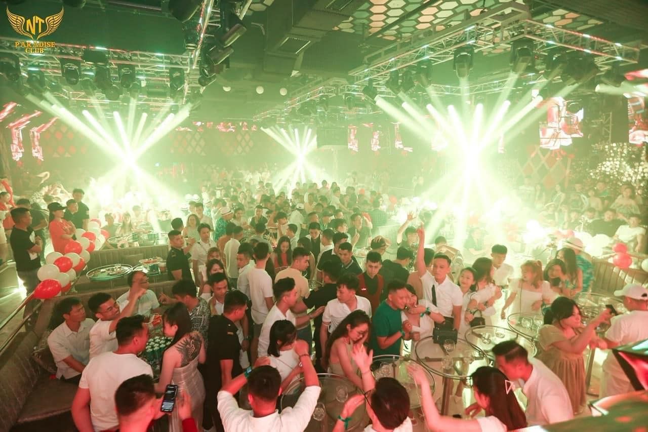 Paradise Club - 38 Trần Phú