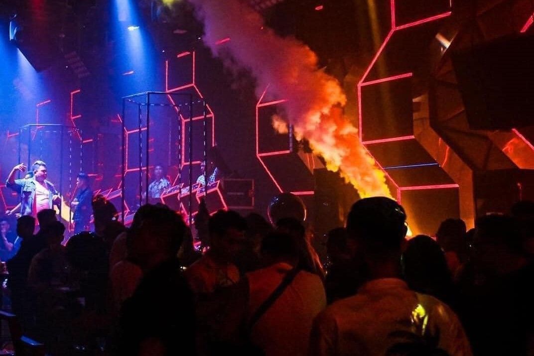 9E Club - 9 Hùng Vương