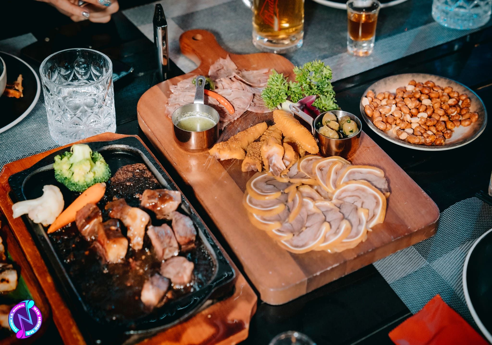 Nhích Beer Club - 915 Hồng Hà