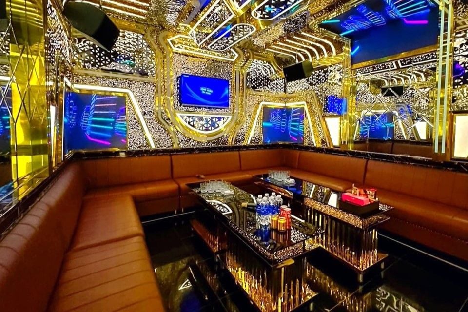 Karaoke 179 - 106 Trương Định