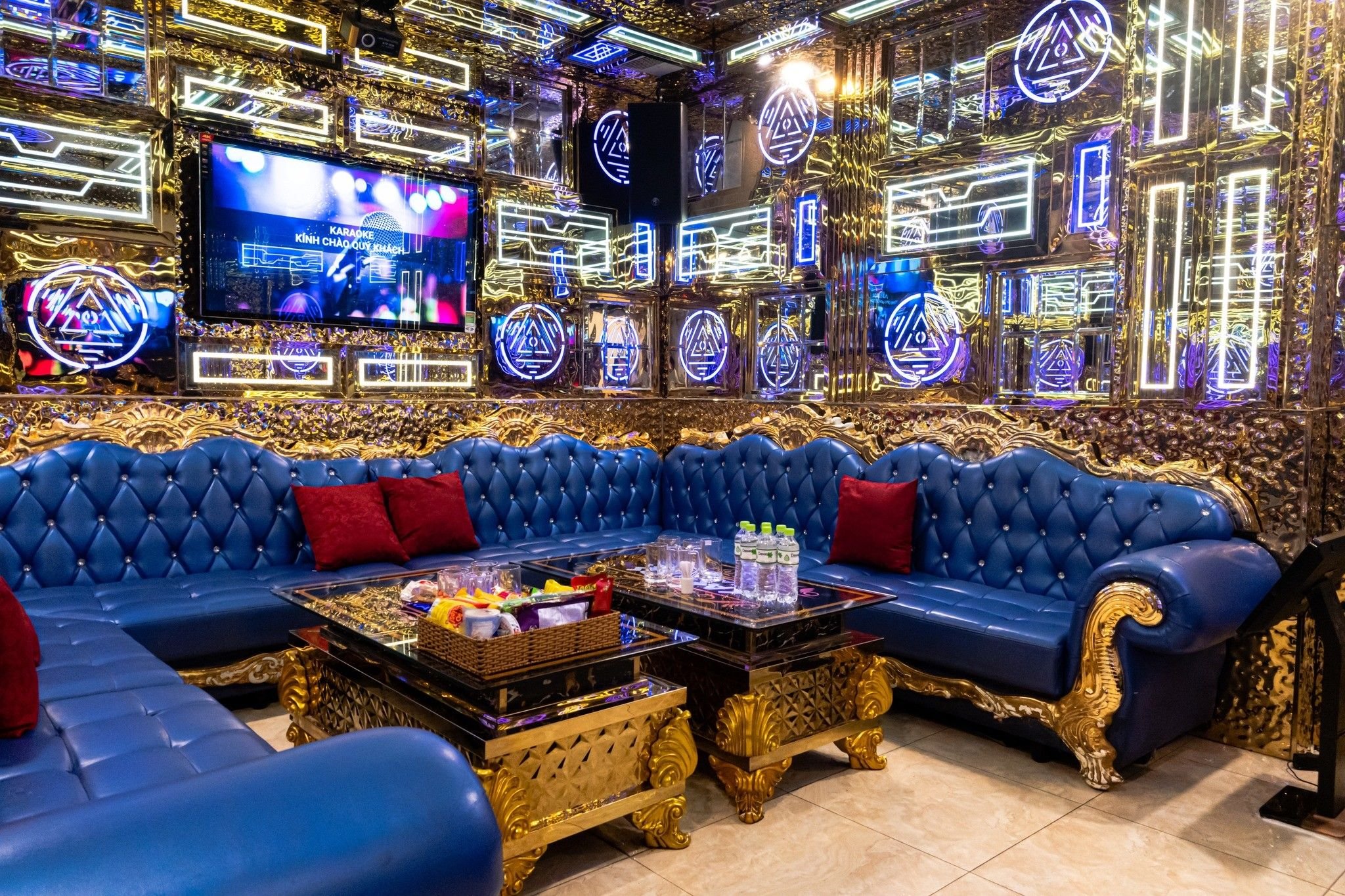 Karaoke Hoàng Đế Caesars - 64 Trần Não