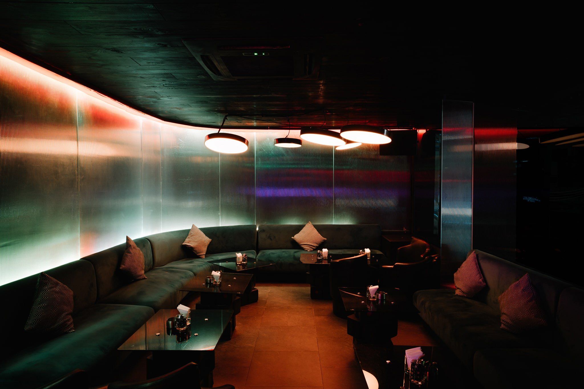 Faham Lounge - 20 Nguyễn Công Trứ
