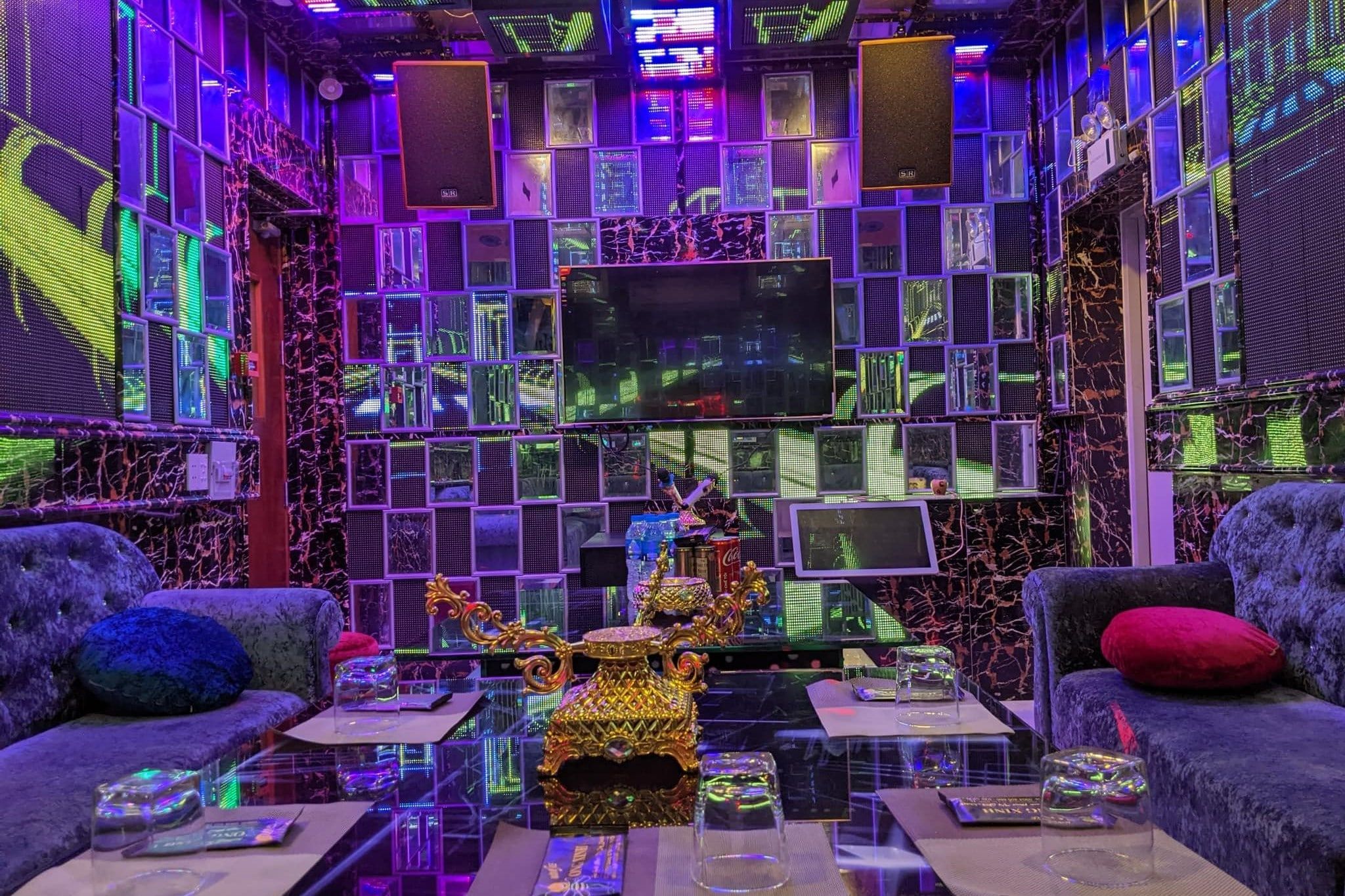 Karaoke Ong Xinh - 22 Phổ Quang
