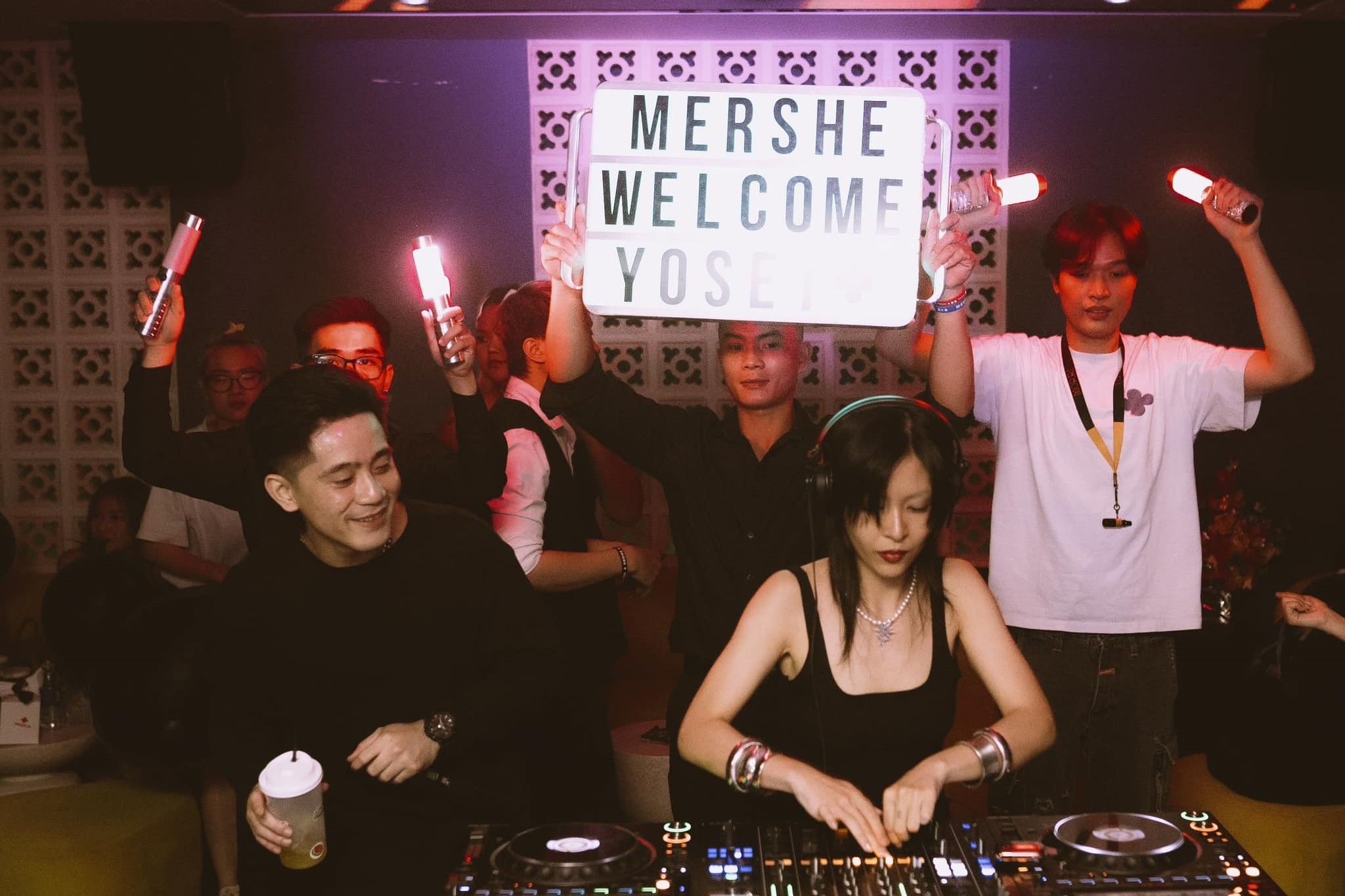 Mershe Saigon - 21 - 23 Hồ Tùng Mậu