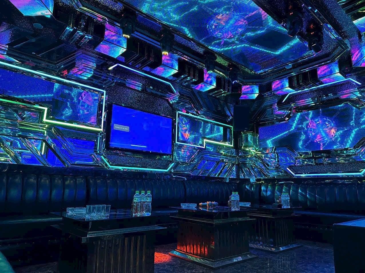 Karaoke Vertu - 306 Trần Khát Chân